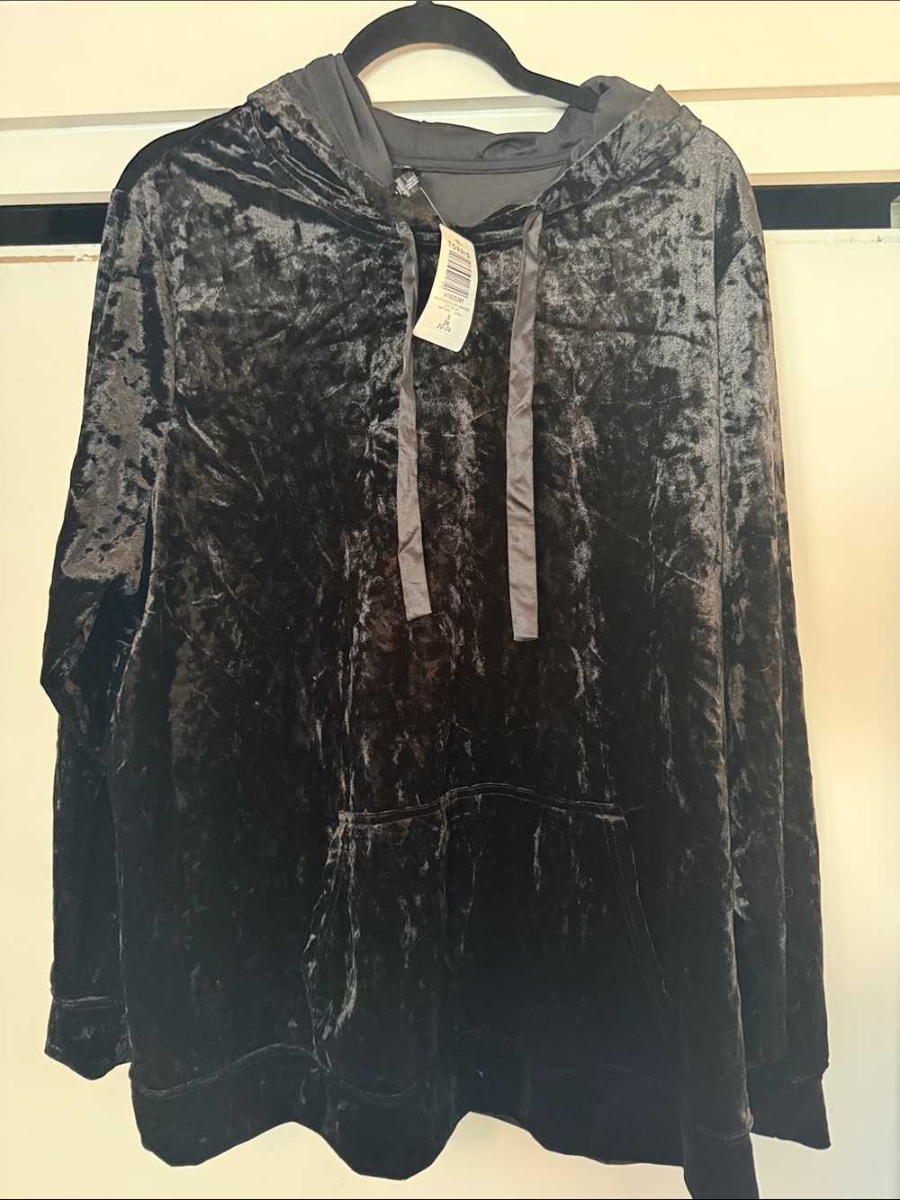 torrid Black Crushed Velvet Hoodie Pullover